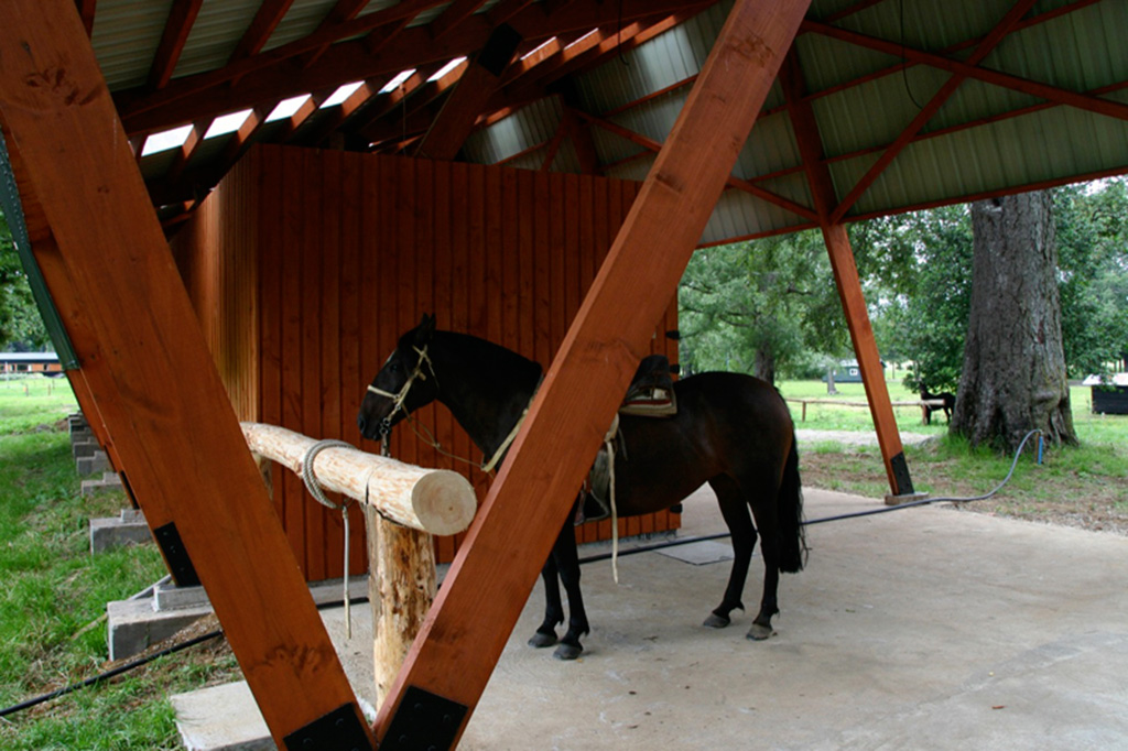 Los Leones Stables, Chile. Designed by architects Pablo Lamarca & Tomás Swett