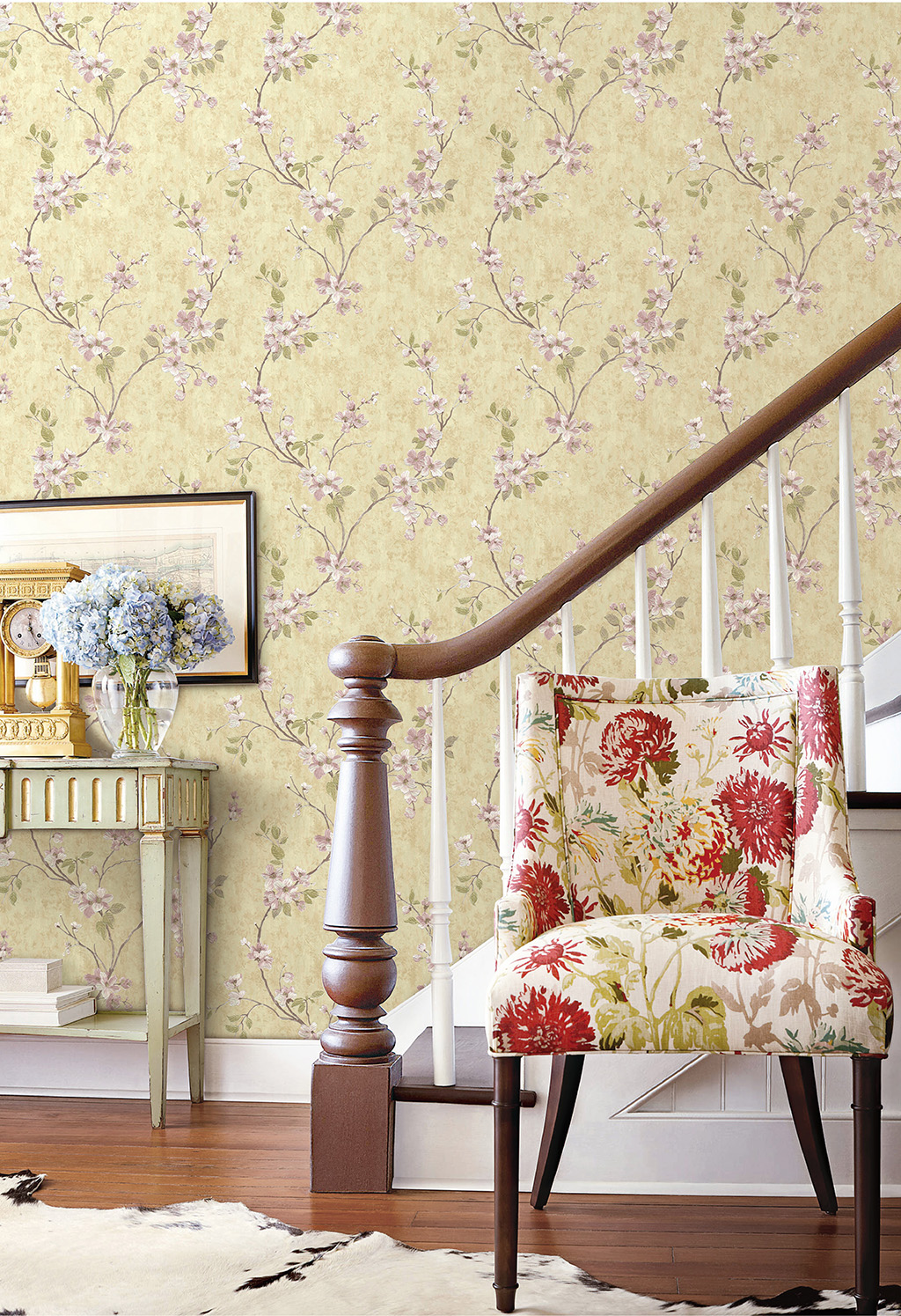 Wallpaper Envy -  big floral prints on your walls