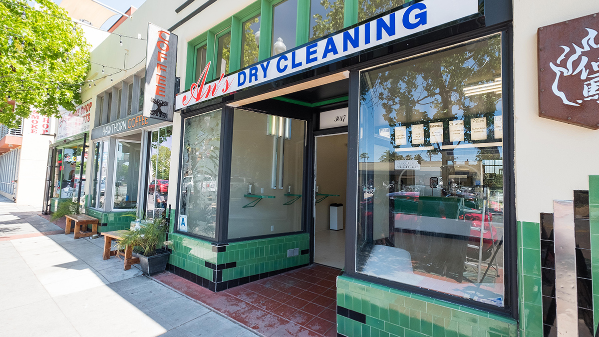 A shot of the An's Dry Cleaning's storefront